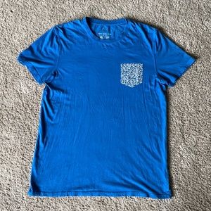 Tori Richard T shirt 100% Cotton Blue Shark shirt.